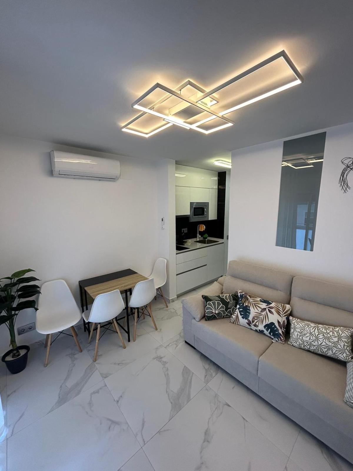 Apartamentos Cala Crancs Salou Extérieur photo